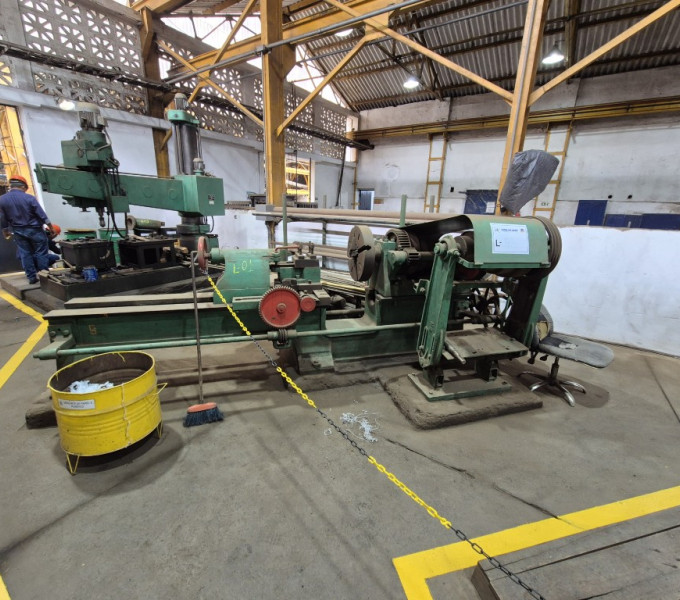 Torno mecânico barramento 2 m