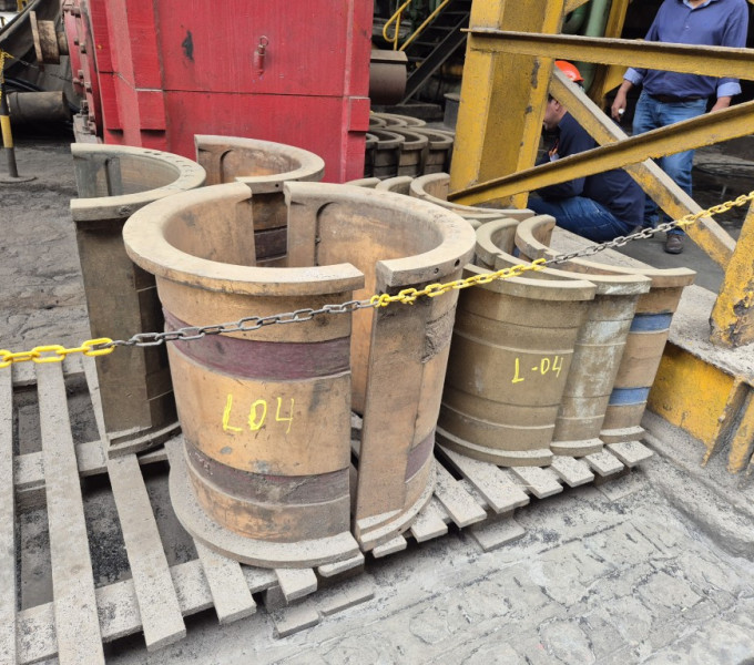 16 Casquilhos de moenda de bronze menores + 4 casquilhos de moenda 78''