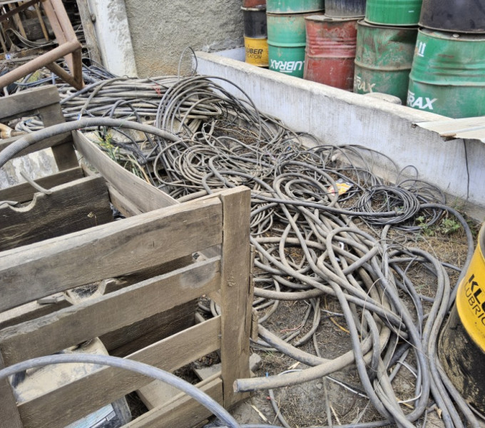 Diversos cabos de cobre aprox. 1000kg