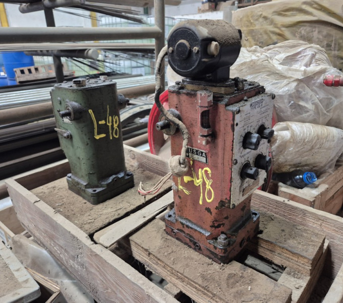 2x reguladores type ug8 woodward