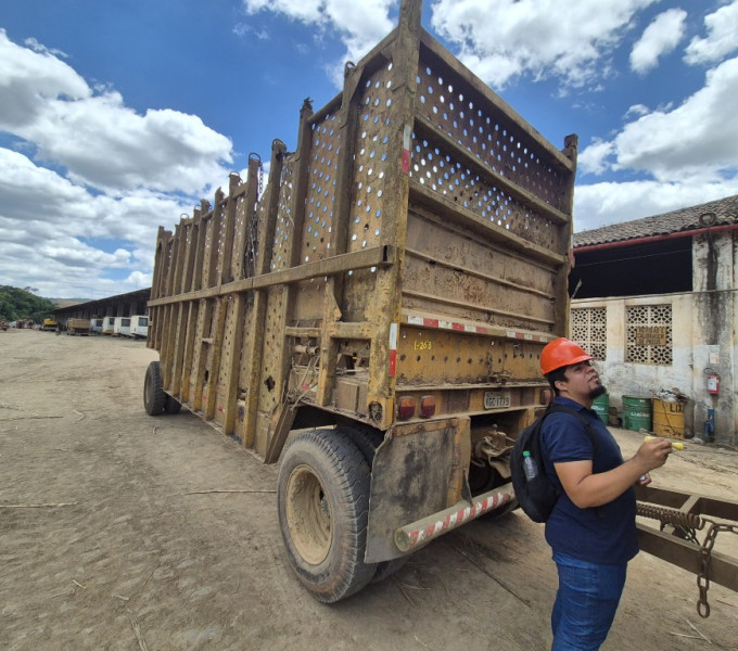 Reboque canavieiro fechado c/ Correntes, placa: KGC-1779, Frota: 577