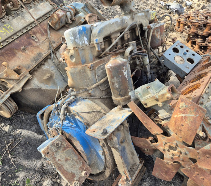 Motor a combustão Mercedes-Benz, 6 cilindros OM355/6