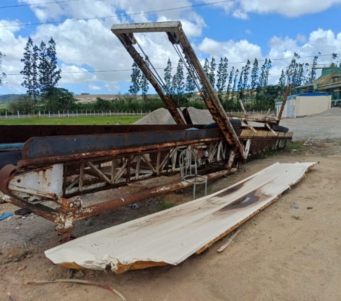Estrutura p/ esteira transportadora em AC