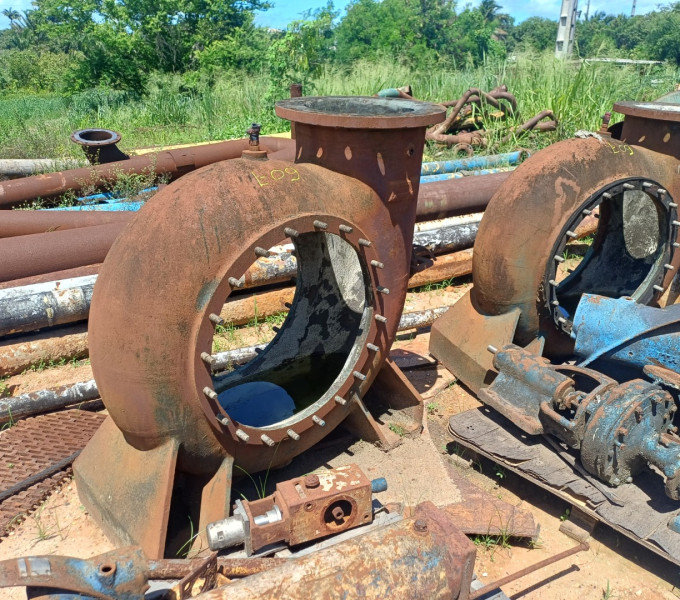 2 Corpos Caracol em AC p/ bomba Suzer + Cavalete mancal da bomba UND A30