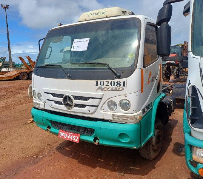Caminhão Mercedes-Benz Accelo 815, Ano: 2013, Frota: 102081 + Ativo I5C2