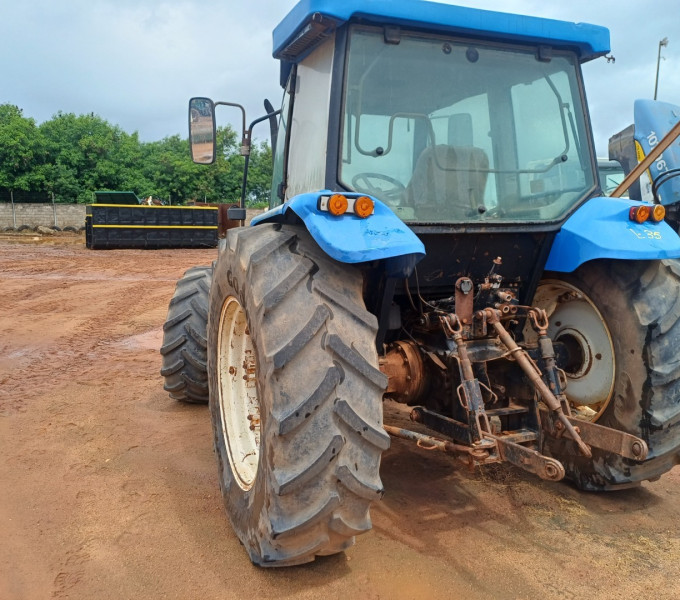 Trator de Pneu New Holland NH TL 95 E, Ano: 2012 Frota: 105325 + Ativo I3C4