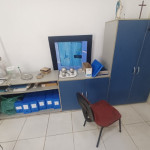 Sala de Admnistração: Grande variedade de itens de escritorio