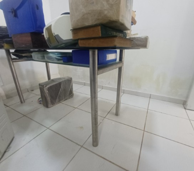Sala de Admnistração: Grande variedade de itens de escritorio