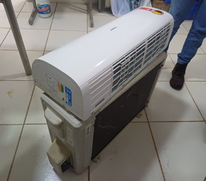 Sala de Admnistração: Grande variedade de itens de escritorio