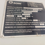 Centro de usinagem Romi D600 com painel GE Series 0i-MC + paquímetro 150mm + 2 micrômetros 0-25/25-50 + traçador de altura + imicro 16-20