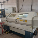 Torno universal Romi Centur C30D com painel Siemens, ano: 2008 + paquímetro 200mm + 2 micrômetros 50-75/100-125 + imicro 20-25 + afiadora de broca GS25