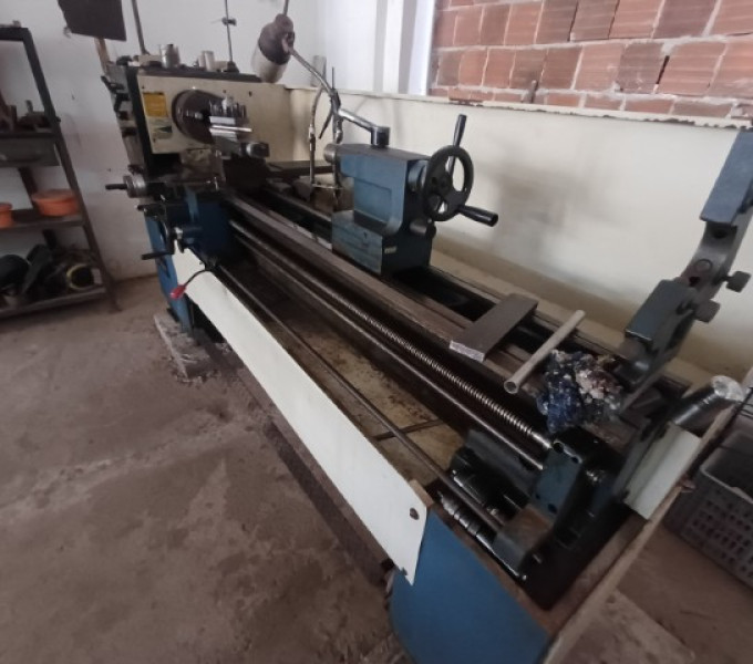 Torno universal Romi Tormax 20A com barramento de 1,5 m + paquímetro 300mm + micrômetro 125-150 + imicro 25-30