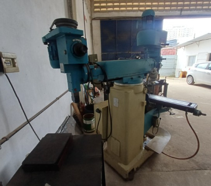 Fresadora vertical Zocca FFZ2