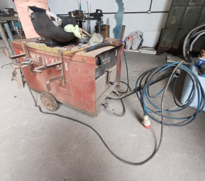 Máquina de solda Bambozzi + máquina de solda pequena