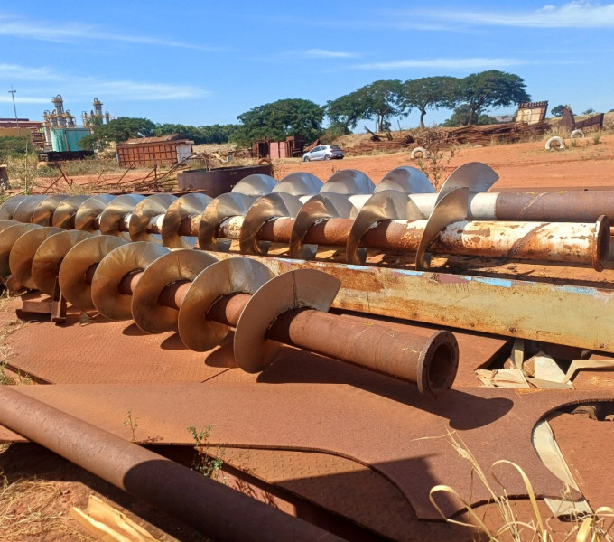 03 TUBO SEM-FIM EM AC ALETAS EM INOX