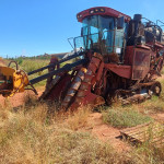 COLHEDORA CASE A8800 COMPLETA, FROTA: 808036 + MATERIAL DE COLHEDORA JONH DEERE