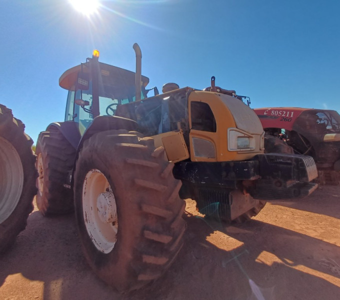 TRATOR DE PNEUS VALTRA BH 180, ANO: 2009, FROTA: 805082 + Ativo I5