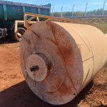 TANQUE VERTICAL E ESCADA EM AC