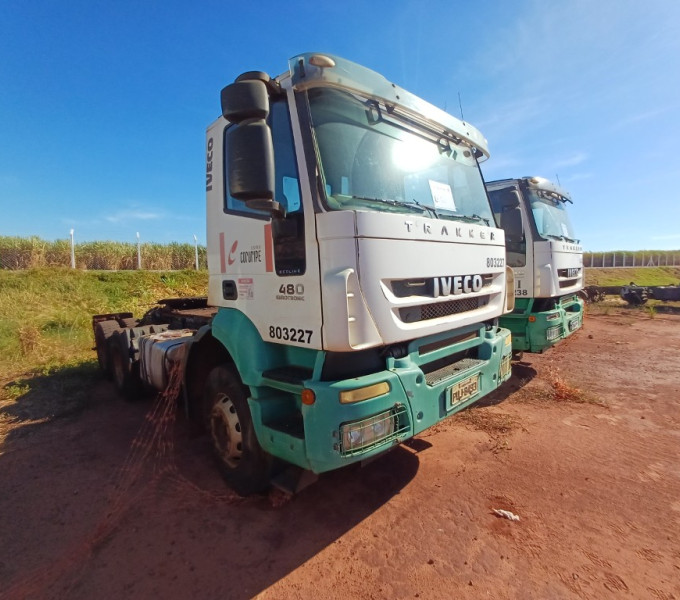 CAMINHÃO CAVALO MECANICO IVECO TRAKKER 480, ANO: 2014 PLACA: PUJ8493, FROTA: 803227 + Ativo I12