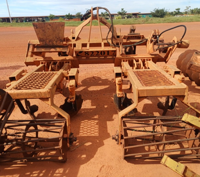 IMPLEMENTO AGRÍCOLA CULTIVADOR, FROTA: 822017
