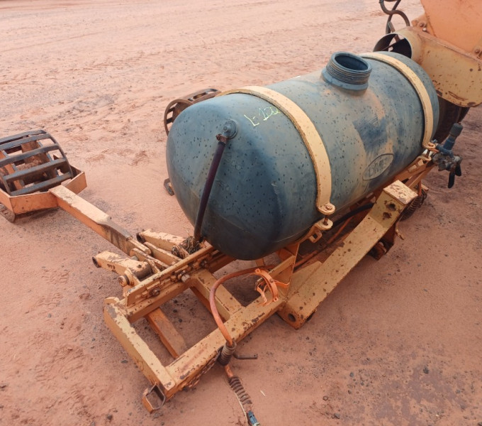 IMPLEMENTO AGRÍCOLA COBRIDOR, FROTA: 823094