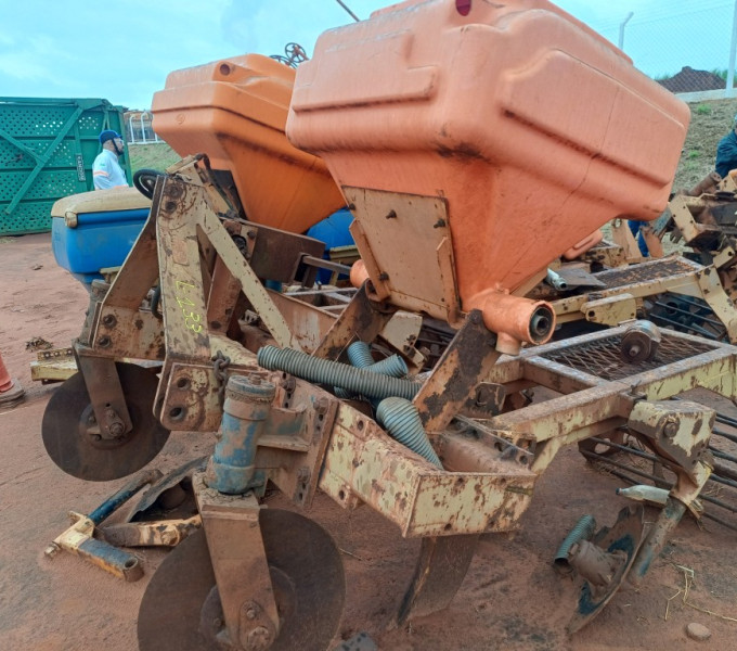 IMPLEMENTO AGRÍCOLA SULCADOR, FROTA: 822018