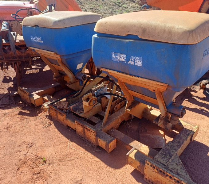 IMPLEMENTO PULVERIZADOR AZUL SERMAG