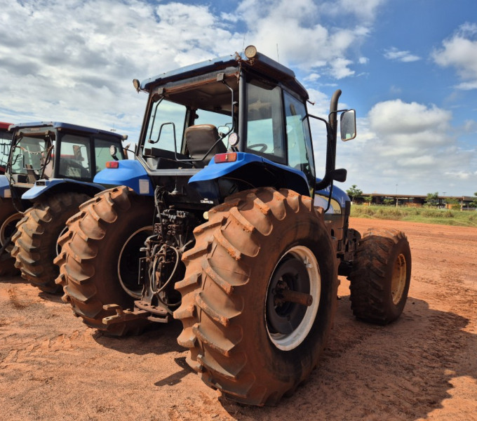 TRATOR DE PNEU NEW HOLLAND TM7040, ANO: 2010, FROTA: 805182 + Ativo i7c1