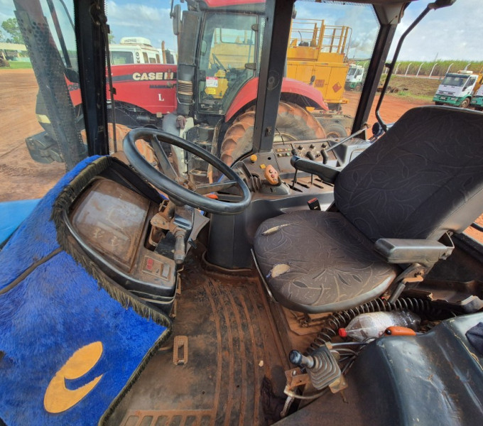 TRATOR DE PNEU NEW HOLLAND TM7040, ANO: 2010, FROTA: 805182 + Ativo i7c1