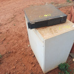 Moto-gedador p maquina de solda + aprox. 35 motores eletricos + Tampa acustica p opanel eletrico + 4 isoladores de corrente madeira + Ativo I8