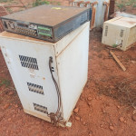 Moto-gedador p maquina de solda + aprox. 35 motores eletricos + Tampa acustica p opanel eletrico + 4 isoladores de corrente madeira + Ativo I8