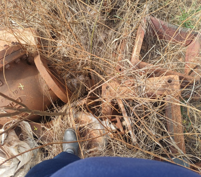 DIVERSAS VALVULAS EM AC + porta de visita P/ caldeira em AC