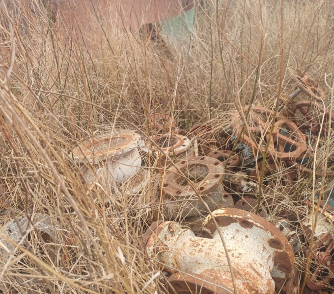 DIVERSAS VALVULAS EM AC + porta de visita P/ caldeira em AC