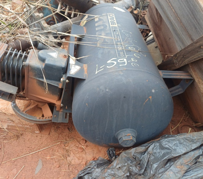 Transportador de cinzas em AC + 2 tubos em AC + 3 balões p compressor
