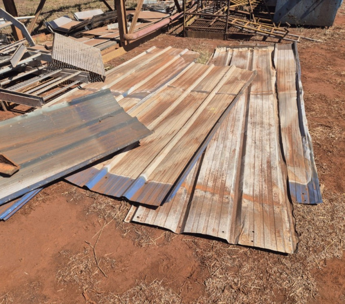25 UND TELHAS DE ALUMINIO