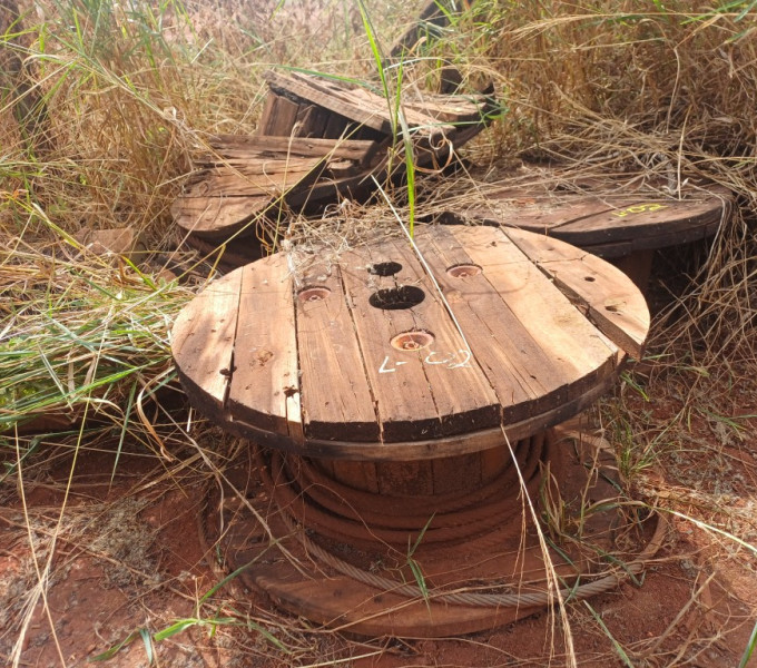 23 CARRETEIS DE CABO DE AÇO + 3 talha de chapa em AC+ I19C1