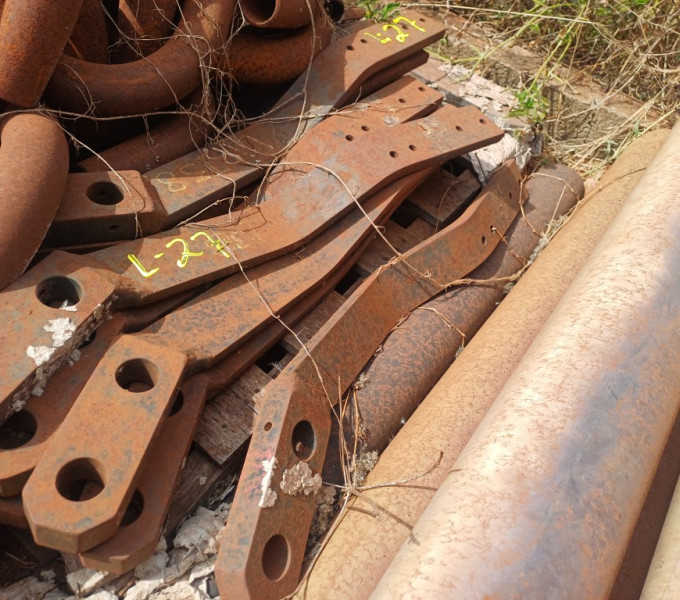 TUBO AC SCH 60  + 04 PLACAS AC + 05 FLANGES AC + 2 FLANGES + 12 BRAÇOS AC + 3 rodas + 4 abracadeiras em AC + 12 Flanges