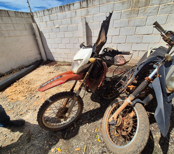 Motocicleta Honda NXR 150cc Bros ES, Ano 2014, Vermelha, Placa: OXG 7C21, Frota: 104087
