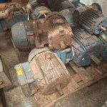 Lote 65 motores eletricos sucateados