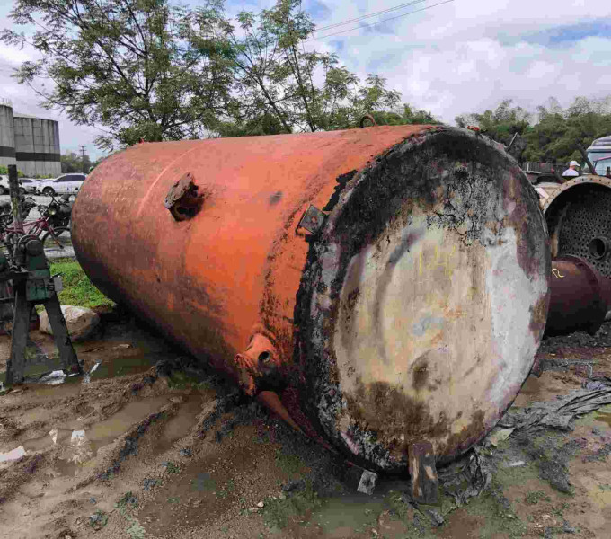 01 TANQUE DE FIBRA PARA ARMAZENAMENTO DE ÁCIDO FOSFÓRICO DE 30 MIL LITROS