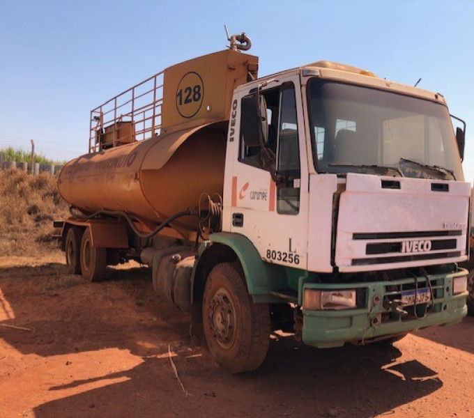 CAMINHÃO BOMBEIRO C/ TANQUE IVECO 260E25, 2011, OMA-5975, Frota: 803256 + Item 38