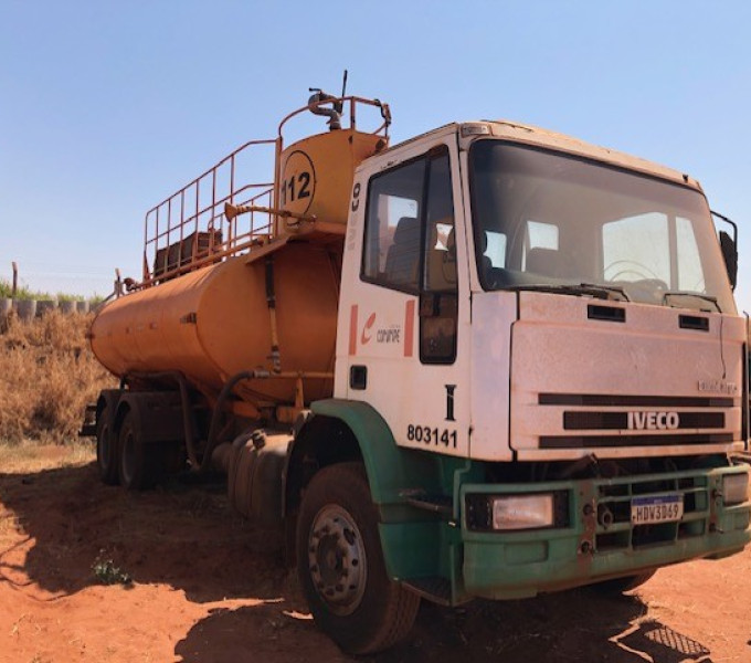 CAMINHÃO BOMBEIRO C/ TANQUE IVECO 260E25, 2011, HDW-3D69, Frota: 803141