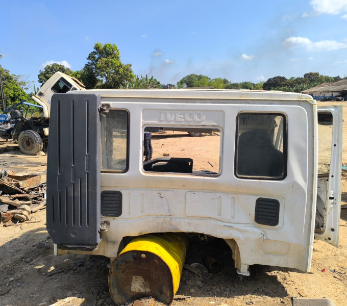 Caminhão Iveco Trakker 410t 48 eurotronic 480, ano 2016, placa: QKU-5E21 s/ gaiolão, Frota: 186 + Item 2