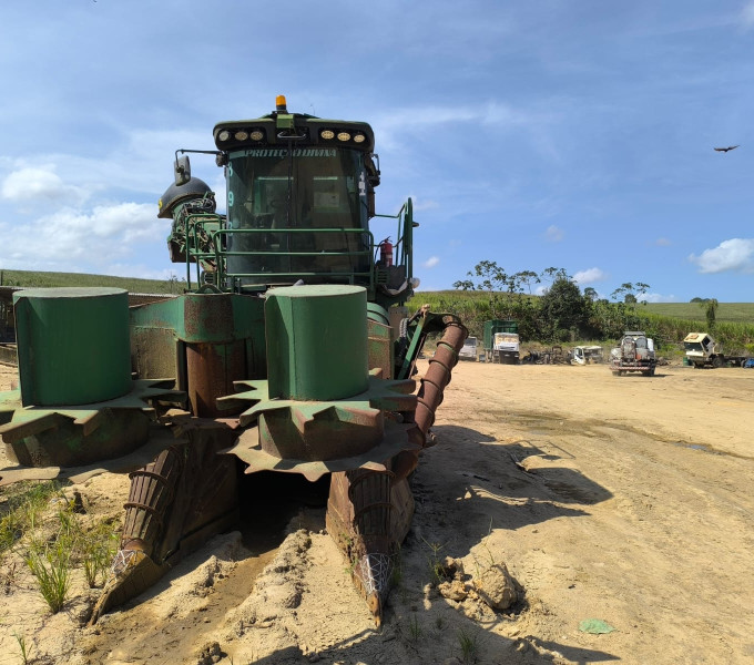 Colheitadeira John Deere 3520 completa, 2011