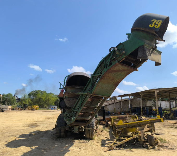 Colheitadeira John Deere 3520 completa, 2011