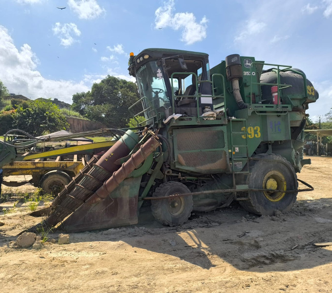 Colheitadeira John Deere 3520 completa, 2011