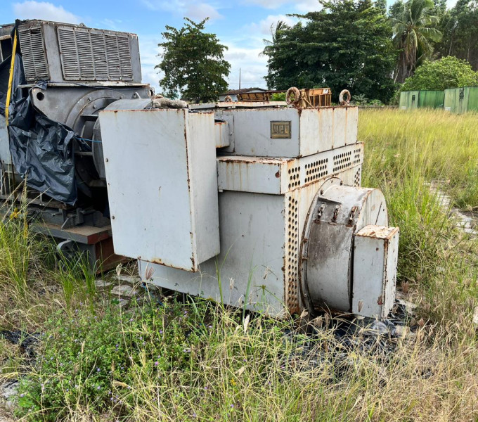 Motor de Indução Trifásico WEG 425cv