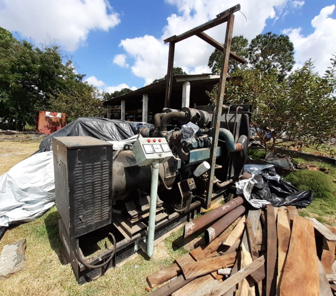 Gerador  trifásico Heimer a Diesel
400 KVA
220-380 V