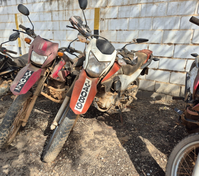 Motocicleta Honda NXR 160cc Bros ESDD, Ano 2017, Vermelha, Placa: PZR 2237, Frota: 104089 + Item 2 CX10