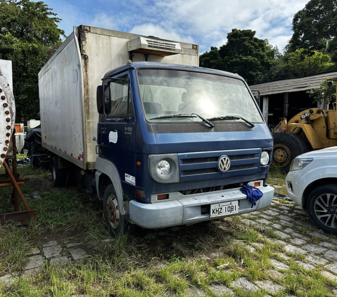 Micro- caminhão Volkswagen 8-150 Delivery C/ baú refrigerado